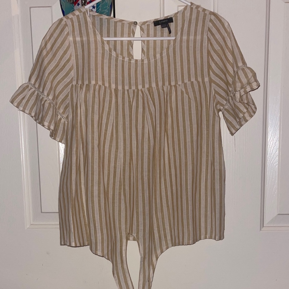 Cute shirt/Blouse!